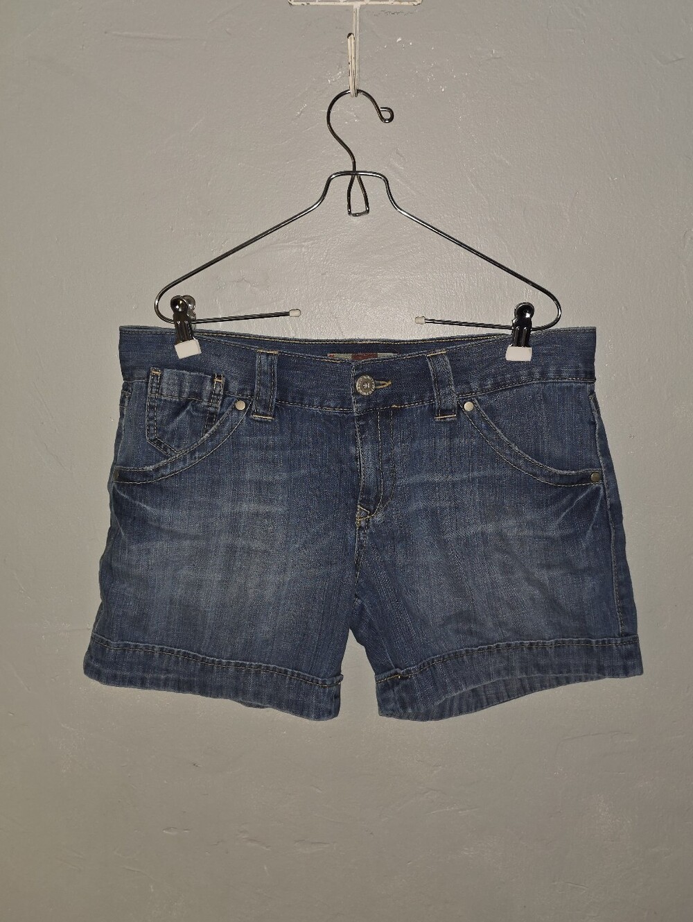 Vintage Y2K Old Navy Low Rise Jean Shorts